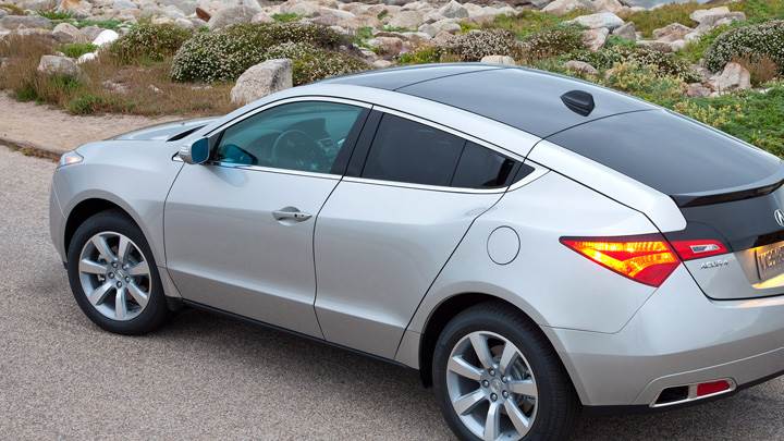 Side Pose of 2010 Acura ZDX In Silver
